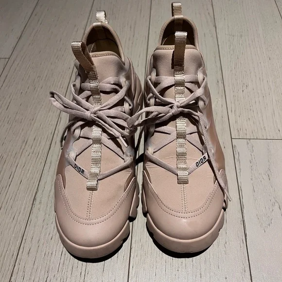 Dior D-CONNECT SNEAKER - Picture 1 of 6